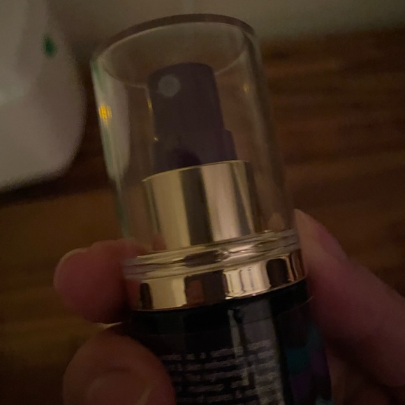 Tarte Rainforest of the Sea Set: Radiance Drops and 4-in-1 Setting Spray - Picture 10 of 10